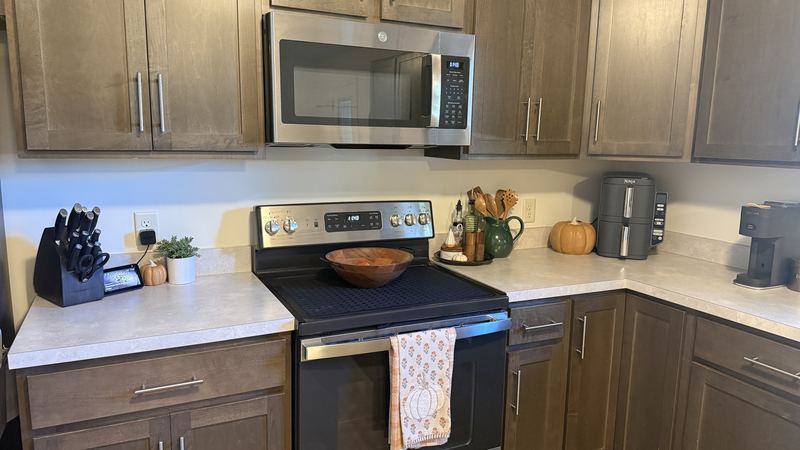 Stove wall before the backsplash